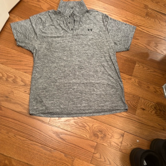 Under armour polo - Picture 1 of 2
